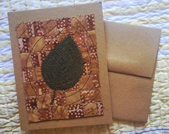 Carte matelassée, motif abstrait