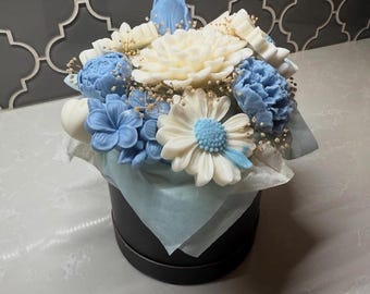 Floral Soap Gift Box, Handmade Soap Bouquet, Flower Scented Soaps, Gift for Her, Birthday Present, Floral Soap Gift Set,Handmade Soap Flower