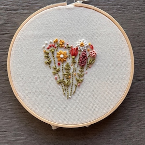 Floral Heart Hand Embroidery Art – Botanical Hoop Wall Decor | Handmade Art