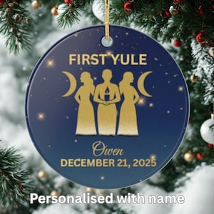 Decorazione natalizia personalizzata per il primo Yule: decorazione in ceramica per le feste della Triplice Dea