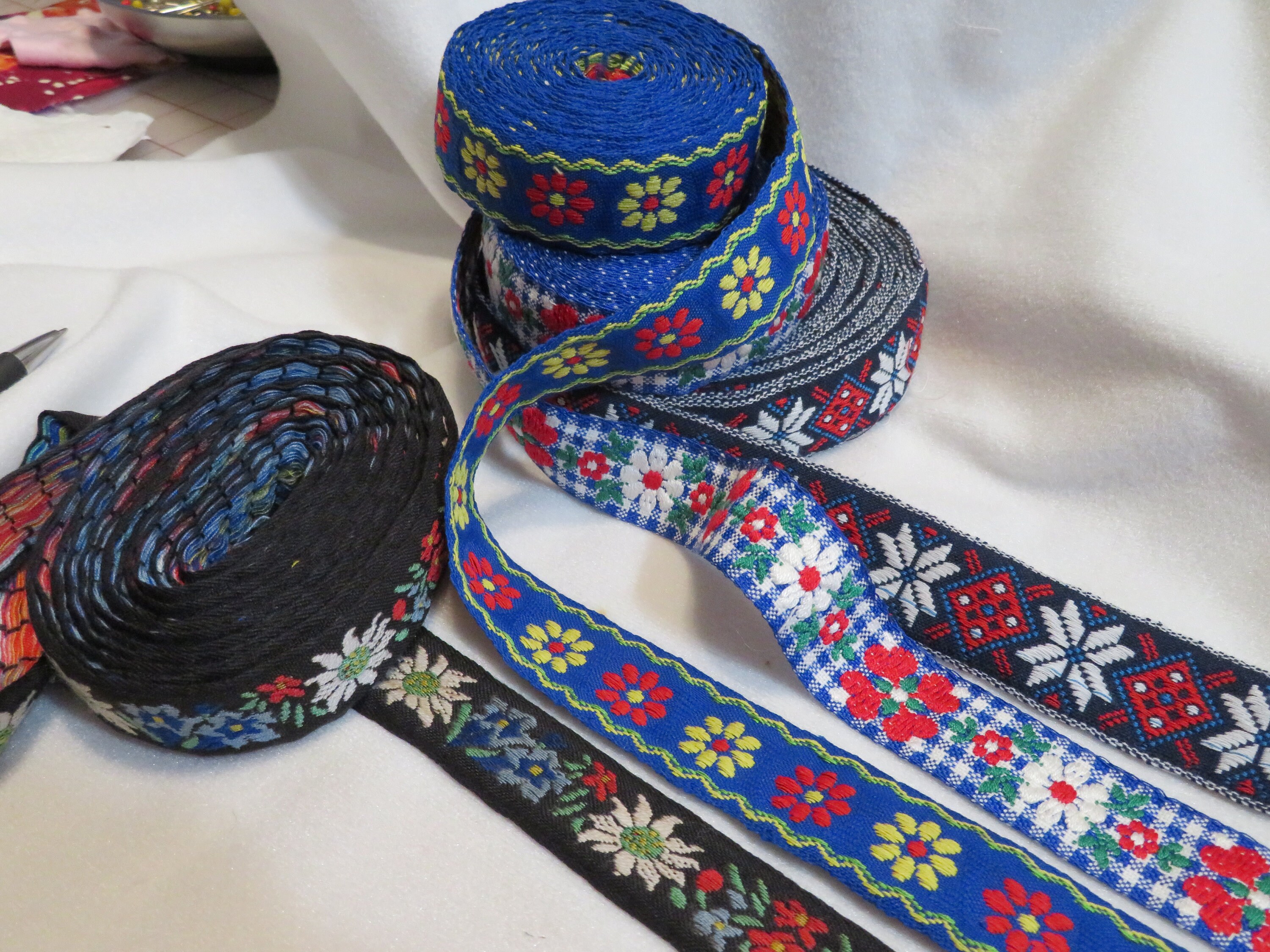 Jacquard Vintage Floral 1 Inch Wide Ribbon Sold by the Yard - Etsy