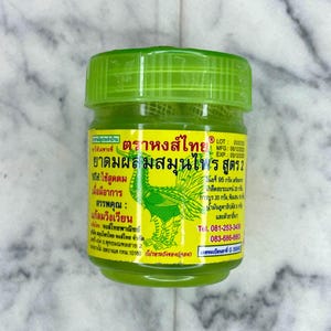 Hongthai frisse lucht ademinhalator beroemde Thaise kruiden voor een frisse, ontspannende adem natuurlijke wortels voor lichaamsontspanning en een goed humeur Thaise massage