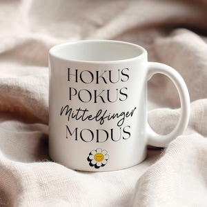Kaffee Tasse mit Spruch "Hokus Pokus Mittelfinger Modus", Keramiktasse Geschenkidee Wichteln Mann & Frau