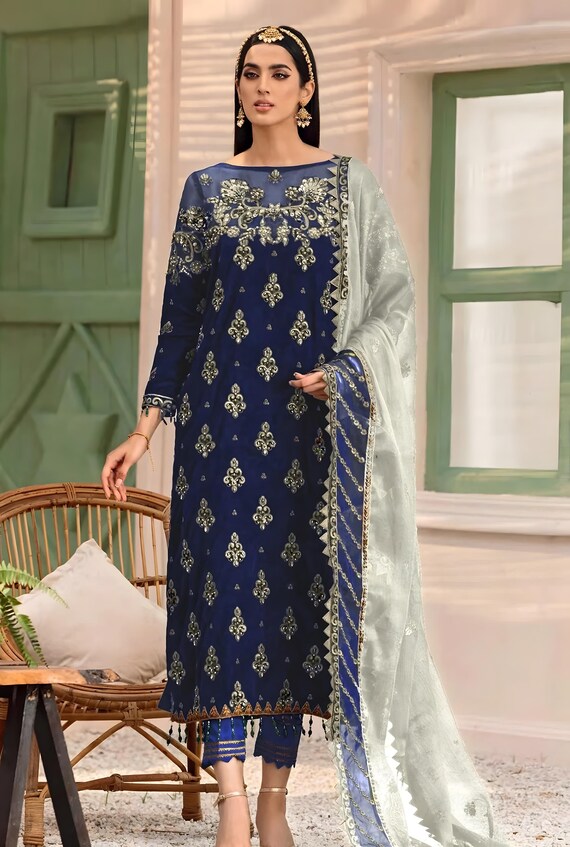 blue velvet dress pakistani Velvet blue, sleek, and fancy - just my kind of mood : @tarzerangofficial . OOTD | Velvet Dress | Blue | Pakistani Wedding | Velvet Outfit inspo | Festive Wear | Velvet Look | Elegant Outfit | Desi Wear | Shaadi