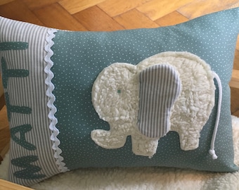 Kissen mit Namen, Namenskissen, Geschenke zur Geburt, Kinderkissen, Kuschelkissen, Entdeckerkissen, Elefant