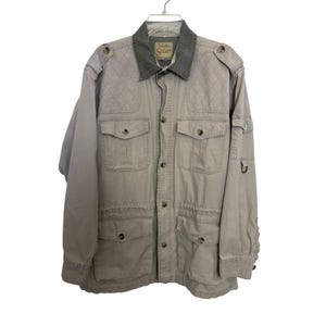Chaqueta de trabajo estilo safari vintage de Cabela's para hombre, con bolsillos grandes y estampado de mapa de África en gorpcore.
