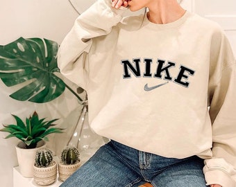 vintage nike crewneck women's