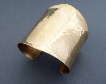 Shiny Gold Tone Wide Gold Cuff Bracelet in Hammered Brass Modern Greek Style for a Small Wrist