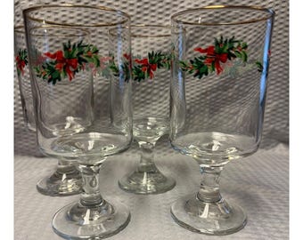Vintage Set of 4 Christmas Holly & Ribbon Footed Wine Glasses Gold Rim 10oz