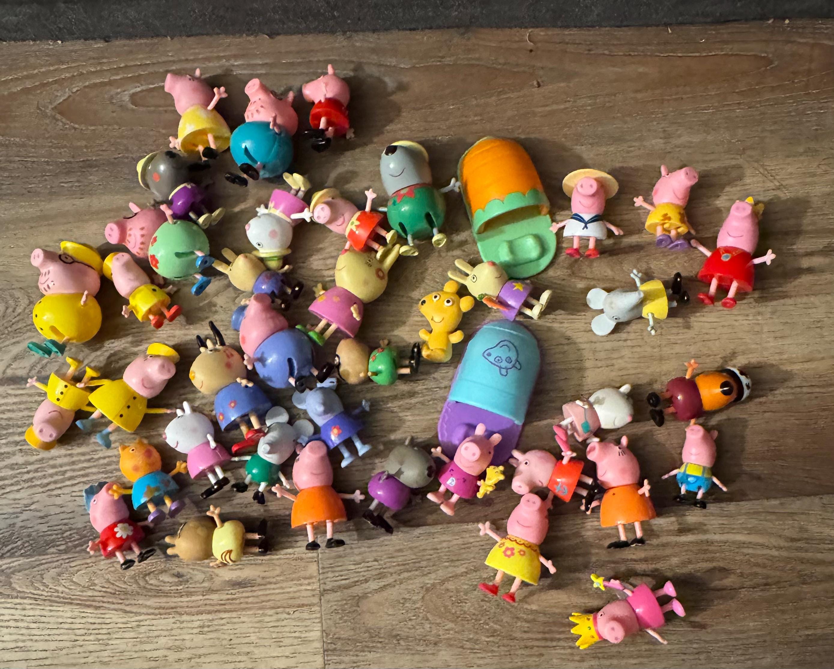 ヴィンテージ ソフビ 人形 3匹の子豚 豚 Vintage Pig Figure Peppa Pig Vintage Figures, Rare, Peppa Sliders, Crown, Costume and