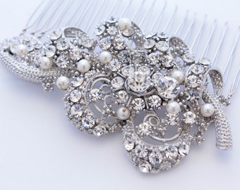Wedding Hair Accessories for Bun Crystal and Pearl Bridal Comb Side bridal headpiece Silver Wedding hair comb Rhinestone Wedding comb Bridal