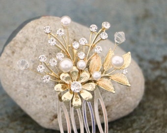 Small Wedding hair comb Side bridal hair piece Wedding hair accessories floral Wedding comb Crystal Bridal hair comb Rhinestone hair jewelry