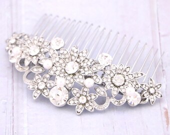 Silver Pearl Bridal Hair Comb, Crystal Wedding Headpiece, Rhinestone Accessory Bridal hair jewelry Wedding hair clip Bridal hair piece Side