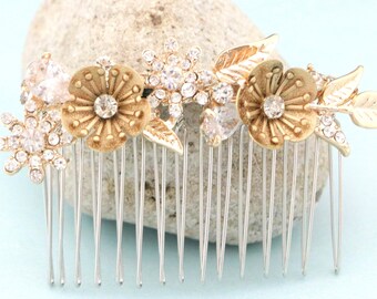 Gold Bridal Hair Comb Pearl & Crystal Wedding Headpiece Rose gold Wedding hair clip Rhinestone Wedding comb Bridal hair clip Bridesmaid comb