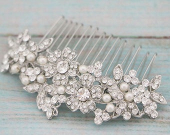 bridal hairpiece wedding side hair comb Silver Wedding hair comb Pearl Wedding comb Bridal hair accessories for bun Bridal hair comb Crystal