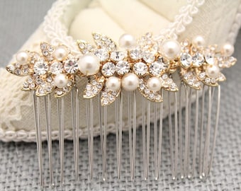 Bohemian Bridal hair accessories Gold hair comb Bridesmaid hair comb Wedding hair pins Boho Bridal hair comb Wedding hair piece Pearl hair