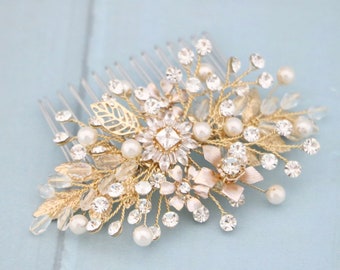 Bridal Comb Hairpiece Gold veil comb Pearl and Crystal Wedding hair comb Bridal hair jewelry Bridal hair accessories Boho hair vine Side