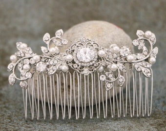 Vintage style Wedding comb Pearl side comb Crystal hair piece Silver Wedding hair comb Rhinestone Bridal hair comb Wedding headpiece Bridal