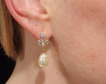 Clip on wedding earrings for mother of bride Silver Bridal earrings clip on Pearl drop Earrings Bridal jewelry clip on earrings Silver Gold