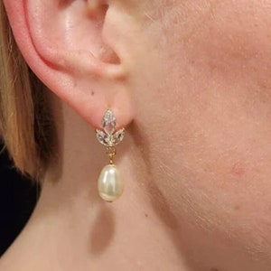 Clip on wedding earrings for mother of bride Silver Bridal earrings clip on Pearl drop Earrings Bridal jewelry clip on earrings Silver Gold