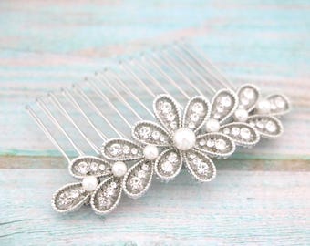 Pearl hair comb Silver Wedding hair accessories Bridal hair piece Side