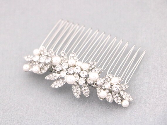 Vite per capelli da sposa Adeline in cristallo opale e perle