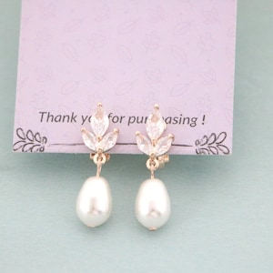 Clip On Bridal earrings Rose gold Wedding earrings Pearl drop earrings Bridal jewelry earrings  Clip on Bridesmaid earrings Gold earrings
