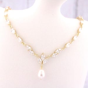Gouden kristallen ketting parel en kristallen bruidsketting gouden kristallen ketting bruidsmeisje ketting pareldruppel CZ bruiloft ketting oorbellen