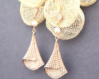 Rose Gold Pearl earrings Rhinestone earrings Long Wedding earrings Silver Crystal earrings Bridesmaid earrings Bridal jewelry earrings Boho