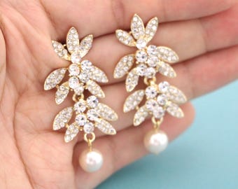 bridal earrings drop pearl Silver Rhinestone earrings Gold pearl chandelier earrings Wedding jewelry earrings Rose gold Wedding earring Comb