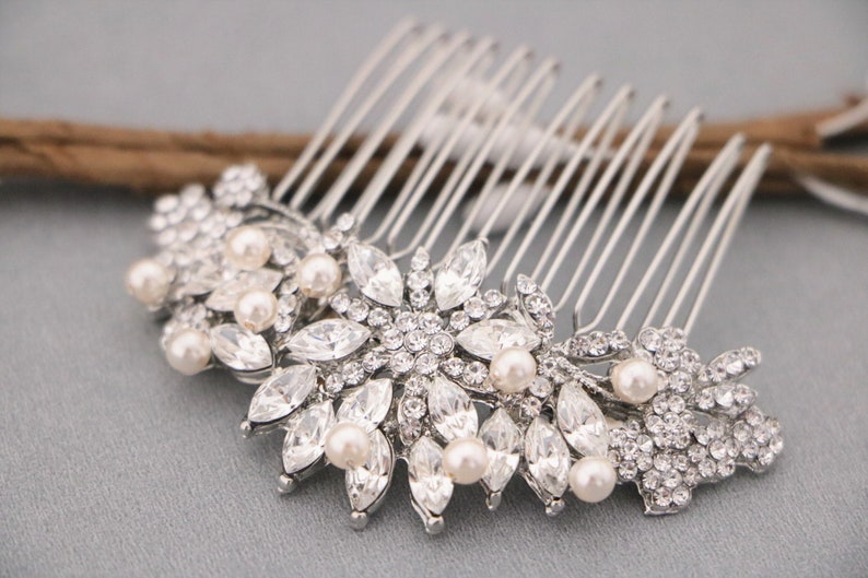 Bridal hair comb Side bridal headpiece Rhinestone hair piece Wedding hair comb Crystal hair comb Pearl drop Wedding earrings Wedding comb in Hair comb Only