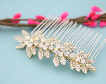 Gold veil comb Wedding hair comb floral Side Bridal headpiece Wedding hair accessories for bun Wedding hair jewelry Bridal hair comb Crystal