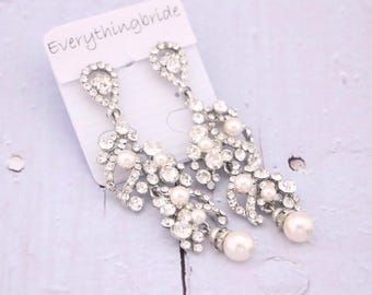 Bridal Earrings: Silver Pearl Bridesmaid Jewelry Pearl drop Wedding earrings Gold Bridal crystal earrings Rhinestone earrings Bridal jewelry