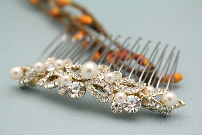 Bridal headpiece gold floral Wedding hair comb Pearl hair accessories Wedding hair jewelry Bridal hair comb Rhinestone hair comb Gold hair