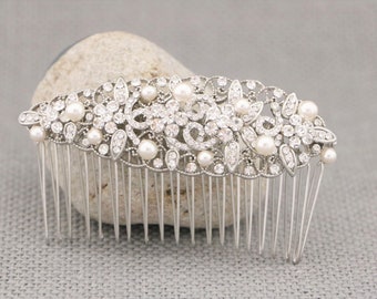 Crystal and Pearl Bridal Comb Bridal Hair Comb Small Rhinestone Side comb Silver Wedding hair comb Bridal hair jewelry Wedding comb Boho
