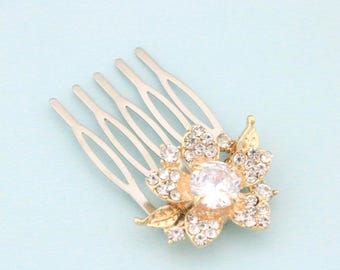 Small Wedding comb Gold veil comb Bridesmaid hair comb Wedding hair jewelry Bridal hair accessories for bun Wedding hair comb Headpiece Side