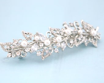 Bridal hair accessories for bun Side Bridal headpiece Pearl hair clip Bridal hair jewelry Wedding hair piece Wedding hair comb Crystal comb