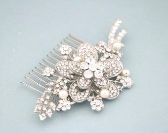 Silver Wedding hair piece Side Bridal headpiece Pearl Wedding comb Rhinestone Wedding hair comb Crystal Bridal hair comb Rhinestone Bridal