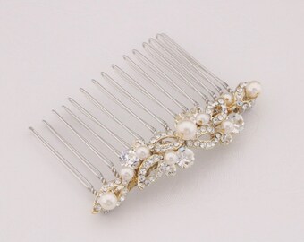small wedding hair piece Gold Wedding hair comb Pearl and Crystal comb Wedding hair jewelry Bridal hair accessories for bun Bridal hair comb