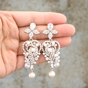 Pearl drop earrings Silver Bridal earrings Bridal pearl earrings Gold pearl chandelier earrings Rose gold Wedding earrings Crystal earrings