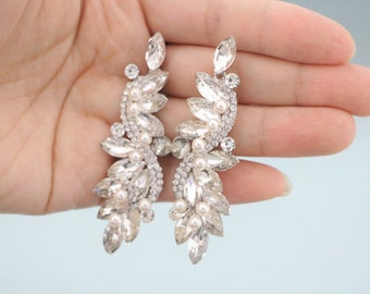 Gold Bridal Earrings,Silver White Ivory Swarovski Pearl Earrings,Bridesmaid Earrings,Gold Wedding Jewelry,Mother Gift,Rhinestone earrings