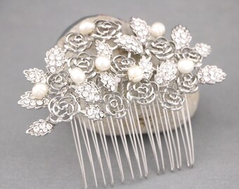 Silver Wedding comb Side bridal headpiece Wedding hair accessories for bun Bridal hair comb Wedding hair clip Pearl Bridal comb Crystal comb