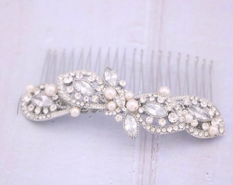 Wedding hair comb Silver Bridal hair accessories floral Wedding comb in Pearl and Crystal hair comb Rhinestone Bridal hair comb Side comb in