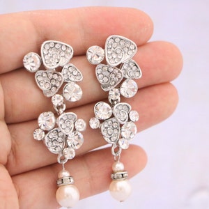 Boucles d&#39;oreilles pendantes en perles Boucles d&#39;oreilles lustre en perles Boucles d&#39;oreilles de mariage en argent Boucles d&#39;oreilles en strass Boucles d&#39;oreilles de mariée en or Boucles d&#39;oreilles en cristal, mère de la mariée