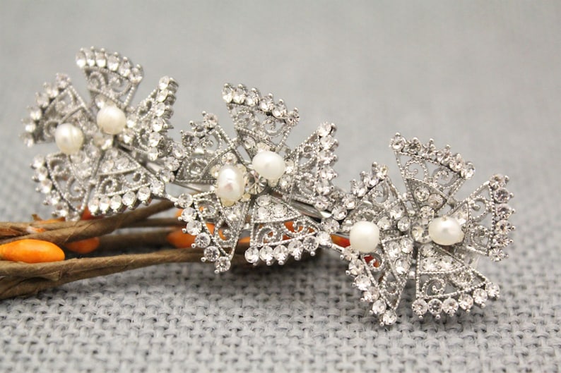 Wedding hair comb,Bridal hair accessories,Wedding headpiece,Bridal comb Crystal,Boho hair vine,Wedding hair barrette,Bridal hair clip,Prom