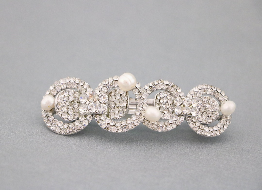 Braut Haarkamm mit Blütendekor aus Strass und Perlen