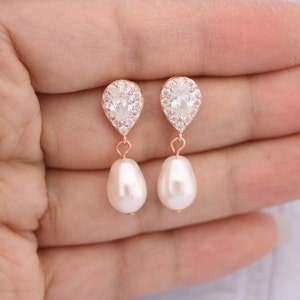 bridal jewelry earrings gold wedding earrings for mother of bride boho gold wedding earrings Pearl drip earrings Bridesmaid earrings Bridal