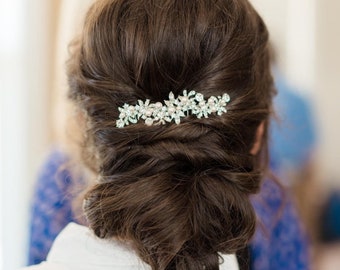 Wedding hair comb floral Rose gold Wedding hair piece Crystal and Pearl hair comb Side Bridal hair comb Gold veil comb Wedding hair jewelry