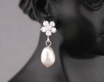 Pearl drop Bridal earrings Cubic Zirconia Bridal Earrings Pearl drop earrings Wedding earrings for bridesmaids earrings Small Pearl earrings