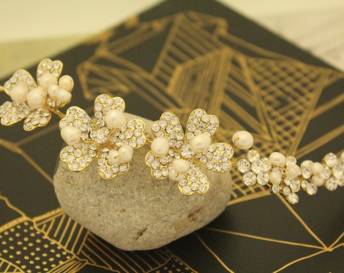 Gold Leaf Vine Bridal Headpiece.Boho Delicate Crystal Pearl wedding Wreath.Blush Halo Headband.Rhinestone Floral Hairpiece,wedding halo boho